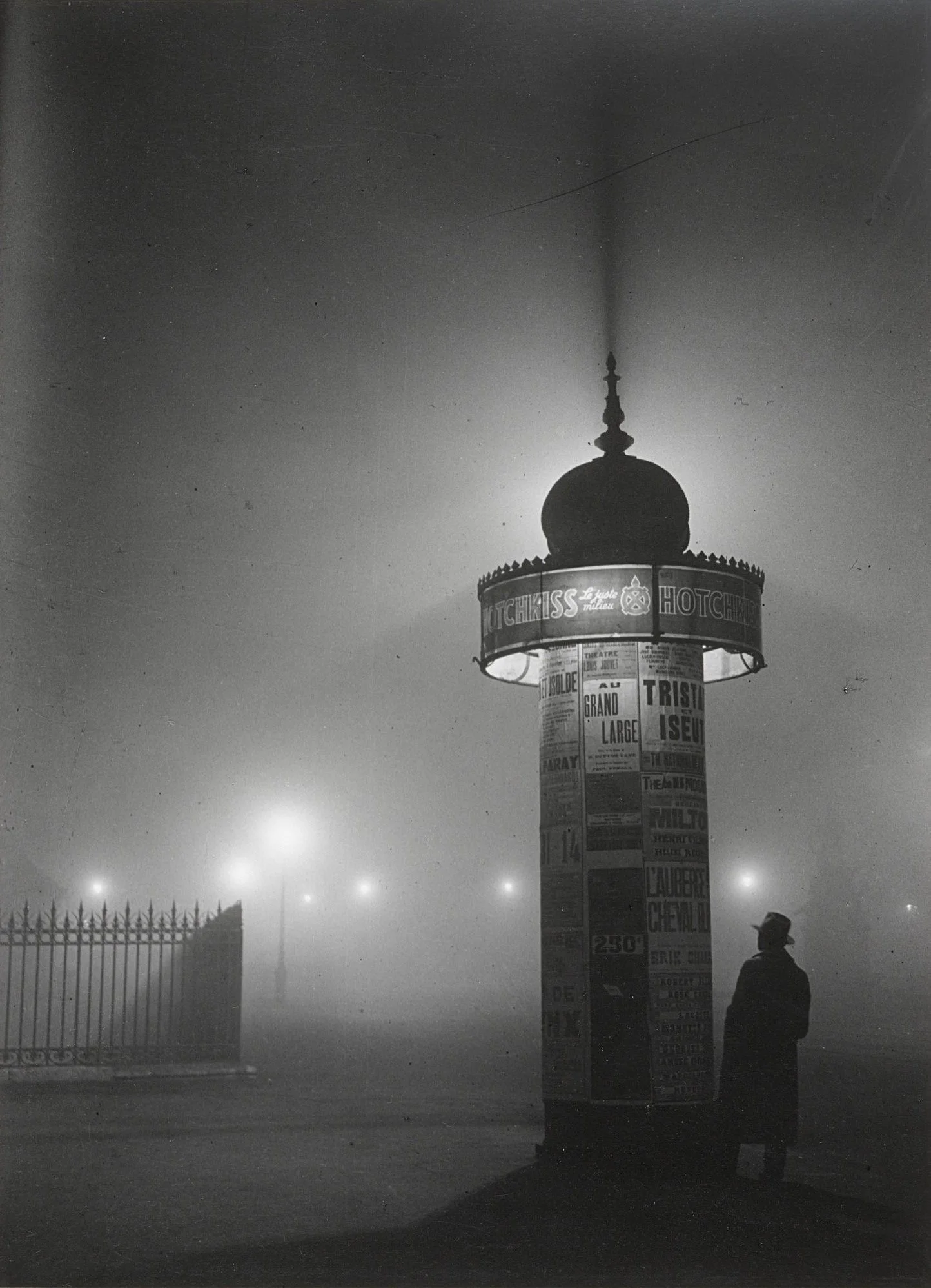 Brassaï's Paris After Dark: A Curated Photo Gallery for